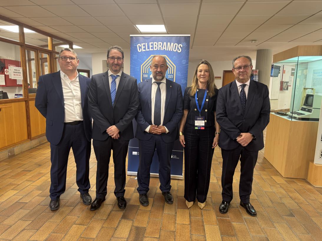 El Gobierno regional destaca la comunión de intereses entre administraciones, empresas y Universidad para impulsar la transformación digital